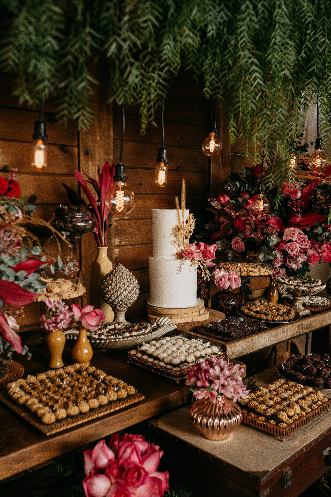 vitor-monthay-DuRZqShaf0s-unsplash